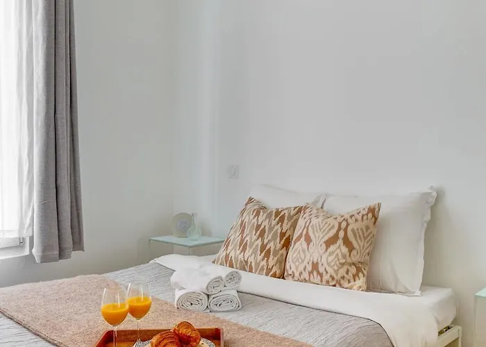 Appartement Eiffel Tower & Champ De Mars - 1br - Vacation