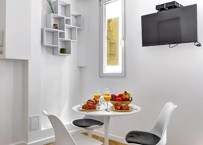 Eiffel Tower & Champ De Mars - 1br - Vacation